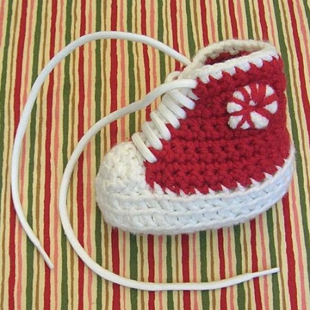 Betta: Scarpina da neonato converse all star <br />
