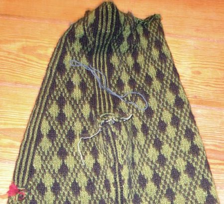 Betta : Fair Isle Steeks - particolari del Gilet Argyle di Eunny Jang
