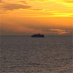 nave all'orizzonte