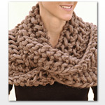 the Open Work Infinity Scarf-free di Karen Clements : clicca qui