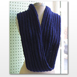 Malalbrigo Chunky Mobius Cowl-free di Haley Waxberg : clicca qui