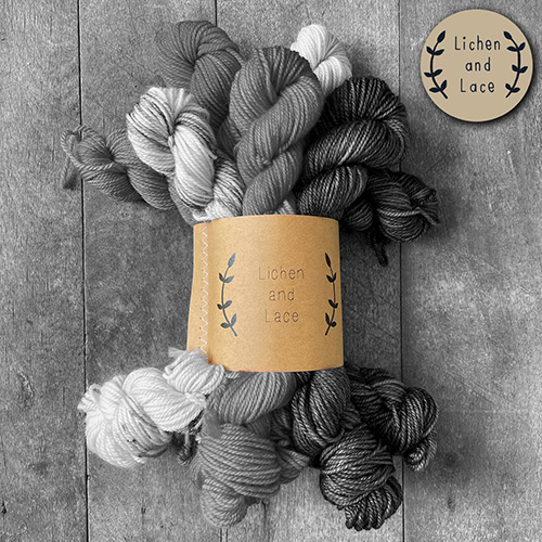 km362 Kit Advent LL 2025 (KALendario dell'Avvento 2025 LL : Lichen and Lace