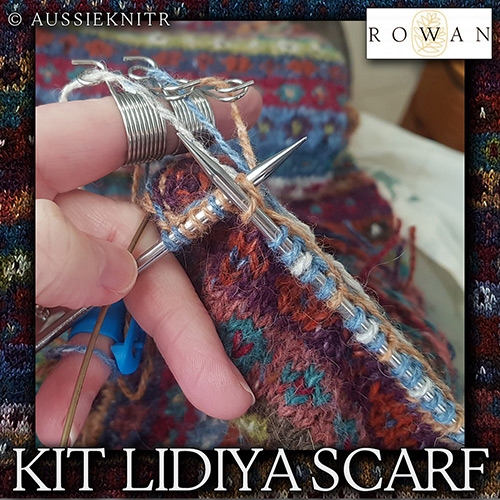 km375 Lidiya Scarf with Rowan - Taglie km375 Lidiya Scarf with Rowan - Taglie