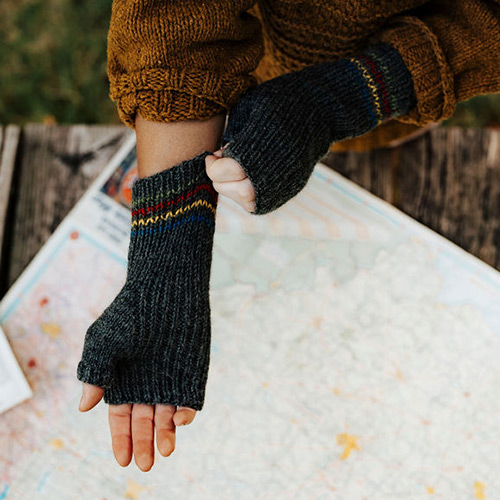 pb81: Trail Marker Mitts