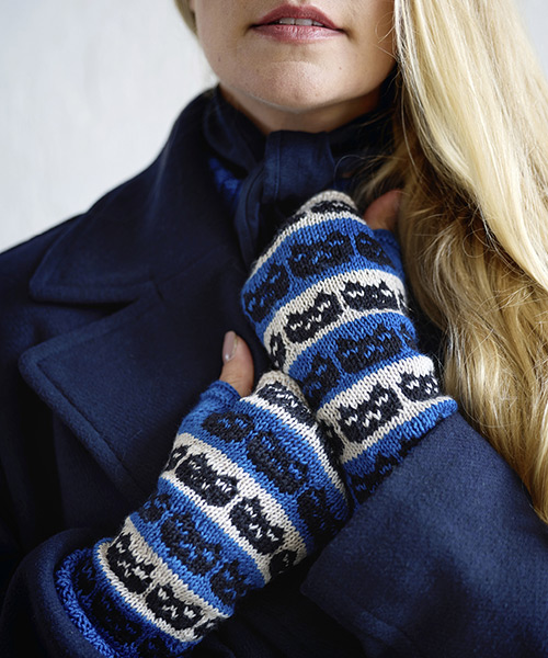 pb88: Kissa Mitts - Jenna Kostet