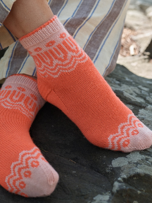 rk26 28 Nicola Furey : Springtide